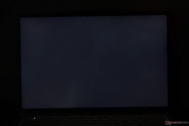 Minimal uneven backlight bleeding