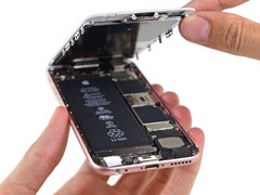 Apple reduced the price for replacement batteries. (Source: BGR)