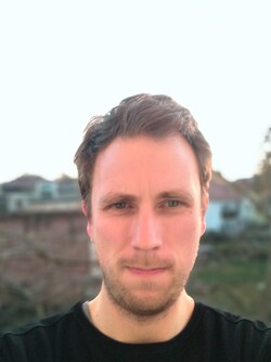 Shooting with the front camera of the Galaxy M11