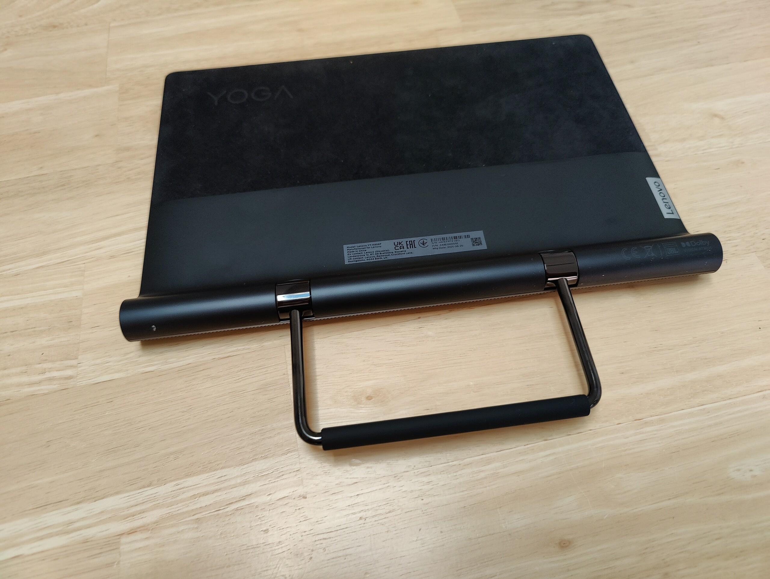 Lenovo Yoga Tab 13, Robust entertainment tablet