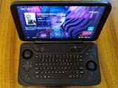 Elegant clamshell form-factor with midrange performance (Image source: Bogdan Solca / Notebookcheck)