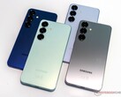 The successor to the Galaxy S25 (pictured here) is said to offer a larger 4,300 mAh battery, but this is modest compared to the Xiaomi 16 and others. (Image source: Notebookcheck)
