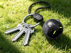 Ugreen’s FineTrack Soccer Design Bluetooth tracker