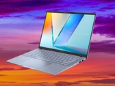 Thanks to the Intel Lunar Lake APUs, the Asus Vivobook S 14 rocks more than 17 hours of battery life in our WLAN test. (Image source: Asus, Unsplash, edited)
