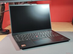 The ThinkPad T14s Gen 6 (AMD) has received its largest price cut yet (Image source: Benjamin Herzig)