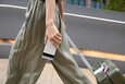 Pixel 6 lifestyle shot (image source: @evleaks)