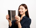 The Galaxy Z Fold7's display is said to have a significantly longer lifespan than its predecessor. (Image source: Samsung Display)