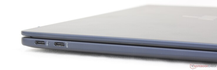 Left: USB-C 4.0 (40 Gbps) w/ DisplayPort + Power Delivery, USB-C 3.2 (10 Gbps) w/ DisplayPort + Power Delivery