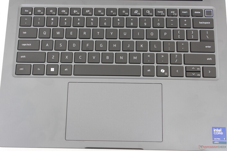 Identical keyboard and clickpad as found on the pricier Dell Pro 7 14 series