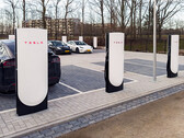 The new Supercharger station design (image: Tesla Charging/Twitter)