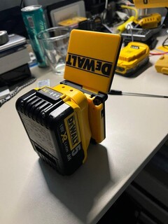 (Image source: Bangooh via Reddit)