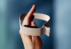 Garmin CIRQA displays real-time heart rate only if a subscription is purchased.