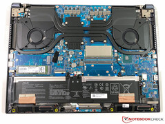 StudioBook Pro 17 internal layout