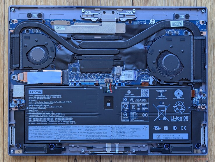 ThinkBook Plus Gen 5 Hybrid base internals