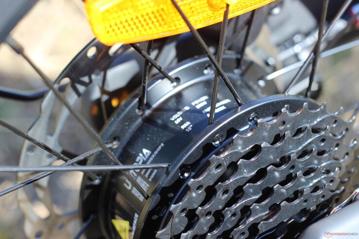 The hub motor provides dynamic support