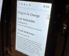 Tesla's new V4 Supercharger card payment terminal screen (image: Inert82/Reddit)