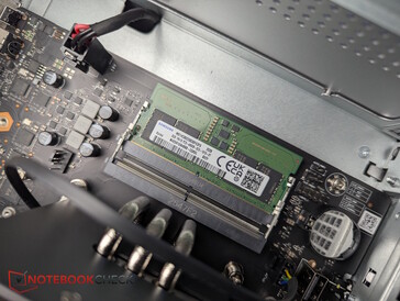 2 RAM slots, one is not occupied in the standard version