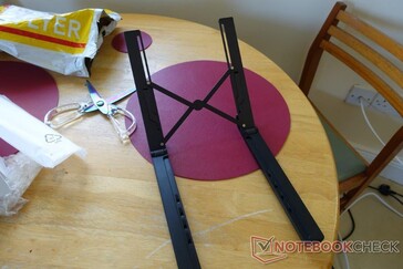 The UGREEN X-Kit's support structure.