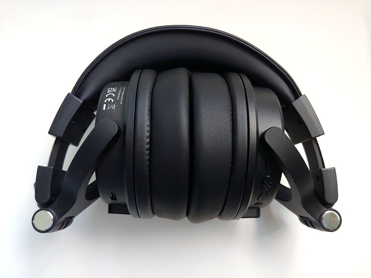 Fully folded. (Image source: Notebookcheck)