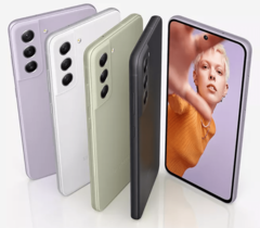 The Galaxy S21 FE will arrive in multiple colours. (Image source: WinFuture & @rquandt)