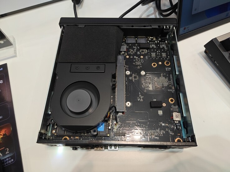 The dGPU slot of the Minisforum MS A2 SFF PC (Image source: PC Watch)