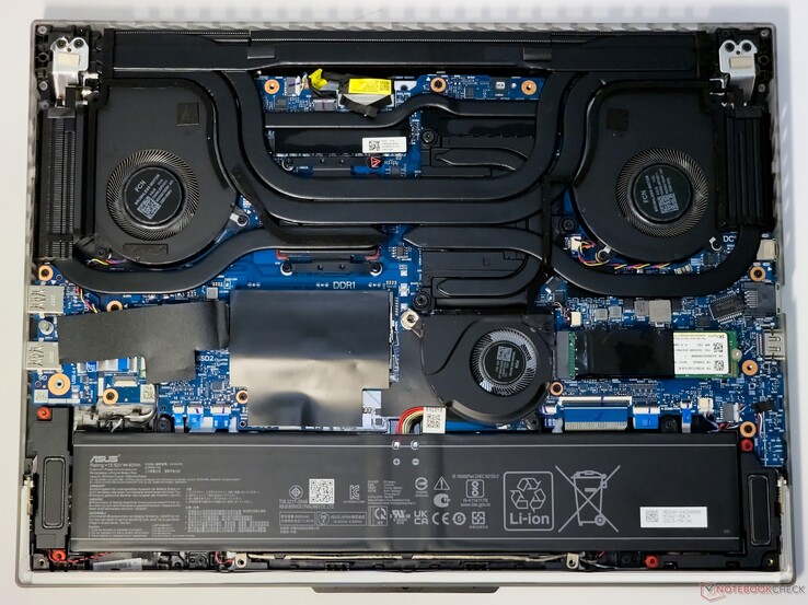 Asus ROG Strix Scar 16 (2024): Internals