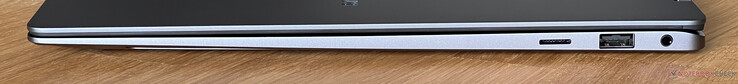 Right: microSD card reader, USB-A 3.2 Gen.1 (5 Gbit/s), 3.5 mm audio jack