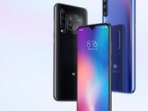 The transparent Mi 9 alongside an 'opaque' sibling. (Source: Xiaomi)