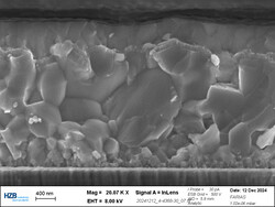 The various layers are only visible under a scanning electron microscope. (Image source: G. Farias Basulto/HZB)