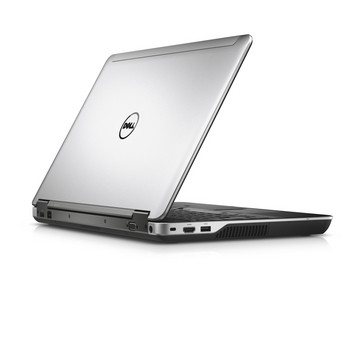 Dell Precision M2800 mobile workstation back/perspective