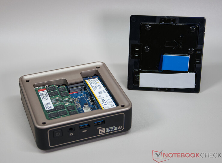 Sapphire Edge AI with open top