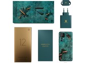 The Xiaomi 12T Pro Daniel Arsham Edition comes with a matching box and accessories. (Image source: Xiaomi)