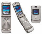 The legendary Motorola Razr to get a modern smart/foldable successor on Verizon in 2019