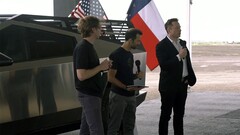 Elon Musk announcing the Tesla Lithium refinery next to the Cybertruck (image: Tesla)