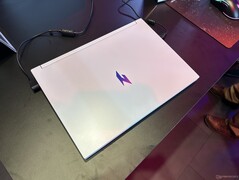 Acer Nitro V 14. (Image Source: Notebookcheck)
