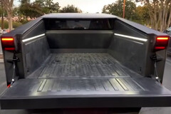 The bed and tailgate of the Cybertruck were the main attraction in the lastest video of the electric pickup truck posted to X. (Image source: @DimaZenuik on X)