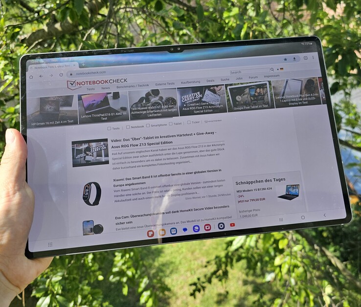 The Samsung Galaxy Tab S9 Ultra's large display is crisp and bright, even in direct sunlight.