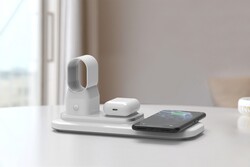 The XONE 3-in-1 Wireless Charging Dock hands-on review. Test device courtesy of Ocean Digital.