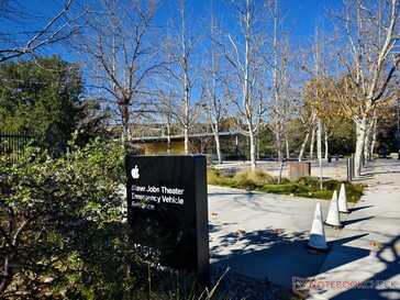 One should be able to catch a glimpse of Apple Park somewhere here ...