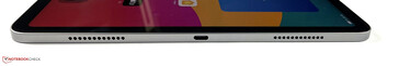 Left: speaker, USB-C 3.1 Gen 2