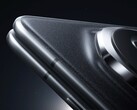 Even when folded, the Honor Magic V3 is only 9.2 millimeters thick. (Image source: Honor)