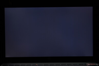 Minimal uneven backlight bleeding