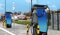 Two public electric vehicle chargers in the UK (Image source: Mer UK)