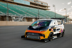 Ford has reworked the SuperVan all-electric performance van to break records in the Pikes Peak International Hill Climb. (Image source: Ford)