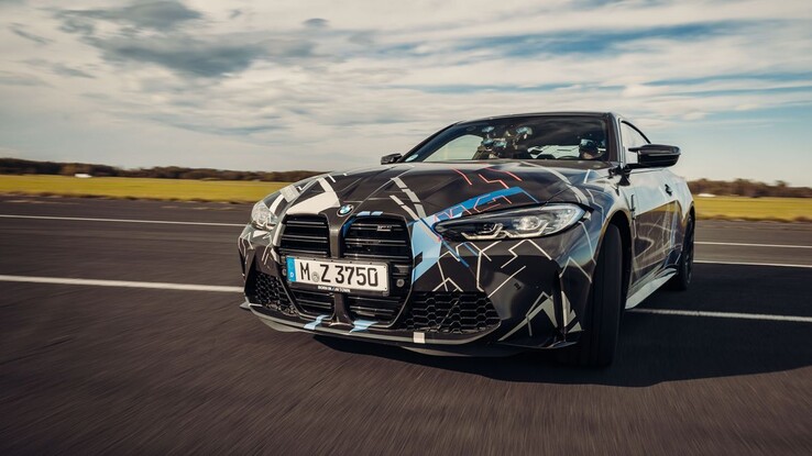 BMW M4 Competition Coupés are used for the M Mixed Reality driving experience. (Source: BMW)