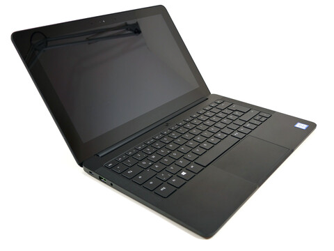 Razer Blade Stealth (i7-7500U) Notebook Review
