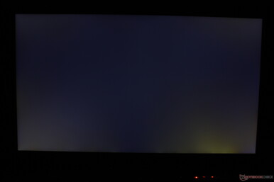 Moderate uneven backlight bleeding along the bottom edge