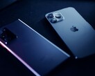 Almost one in two smartphones sold comes from Apple or Samsung.