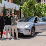 Tesla Model Y to pierwszy w historii pojazd, który został dostarczony autonomicznie (źródło zdjęcia: Tesla)