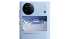 A "Vivo X Flip" render. (Source: Weibo)
